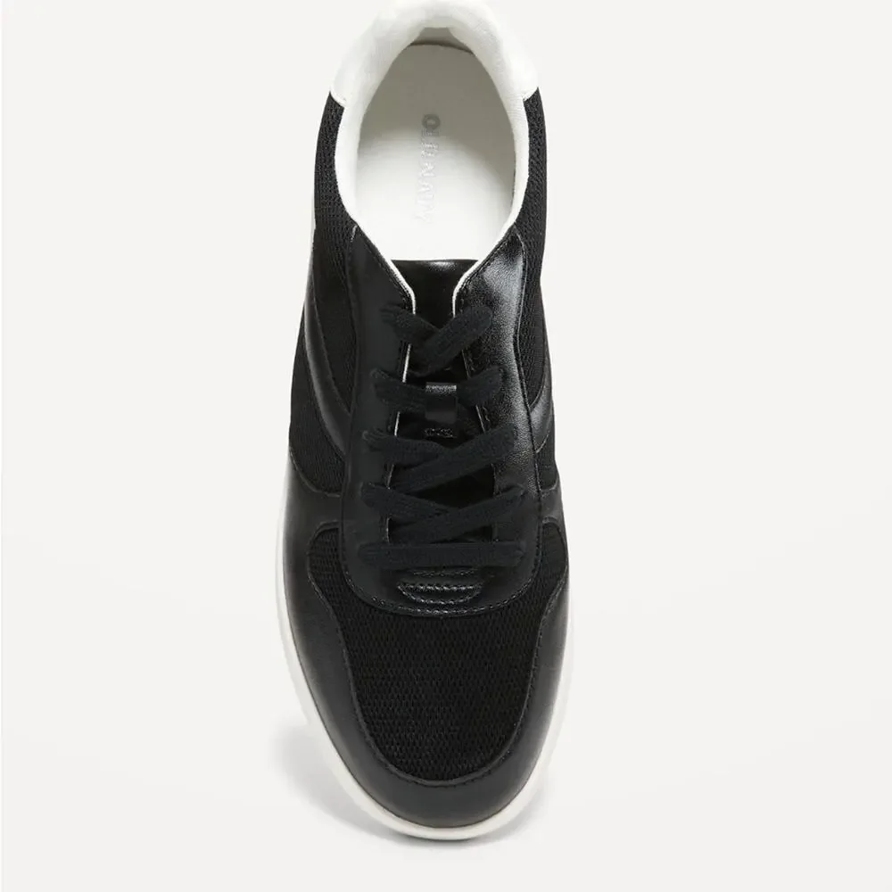 Old Navy Black Low Top Sneaker